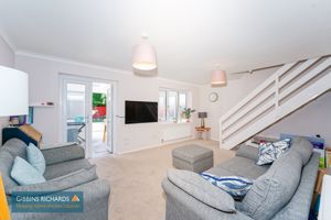 Sitting Room- click for photo gallery